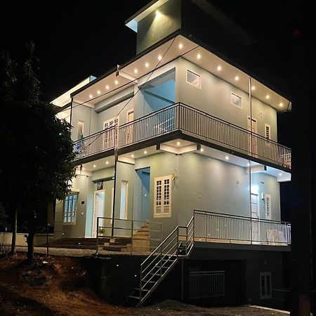 The Karlyle Homestay Vaduvanchal Екстер'єр фото