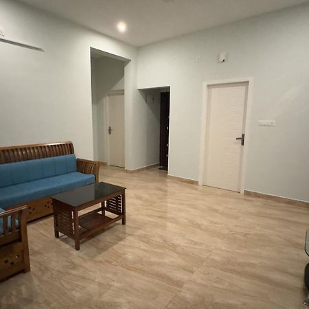 The Karlyle Homestay Vaduvanchal Екстер'єр фото