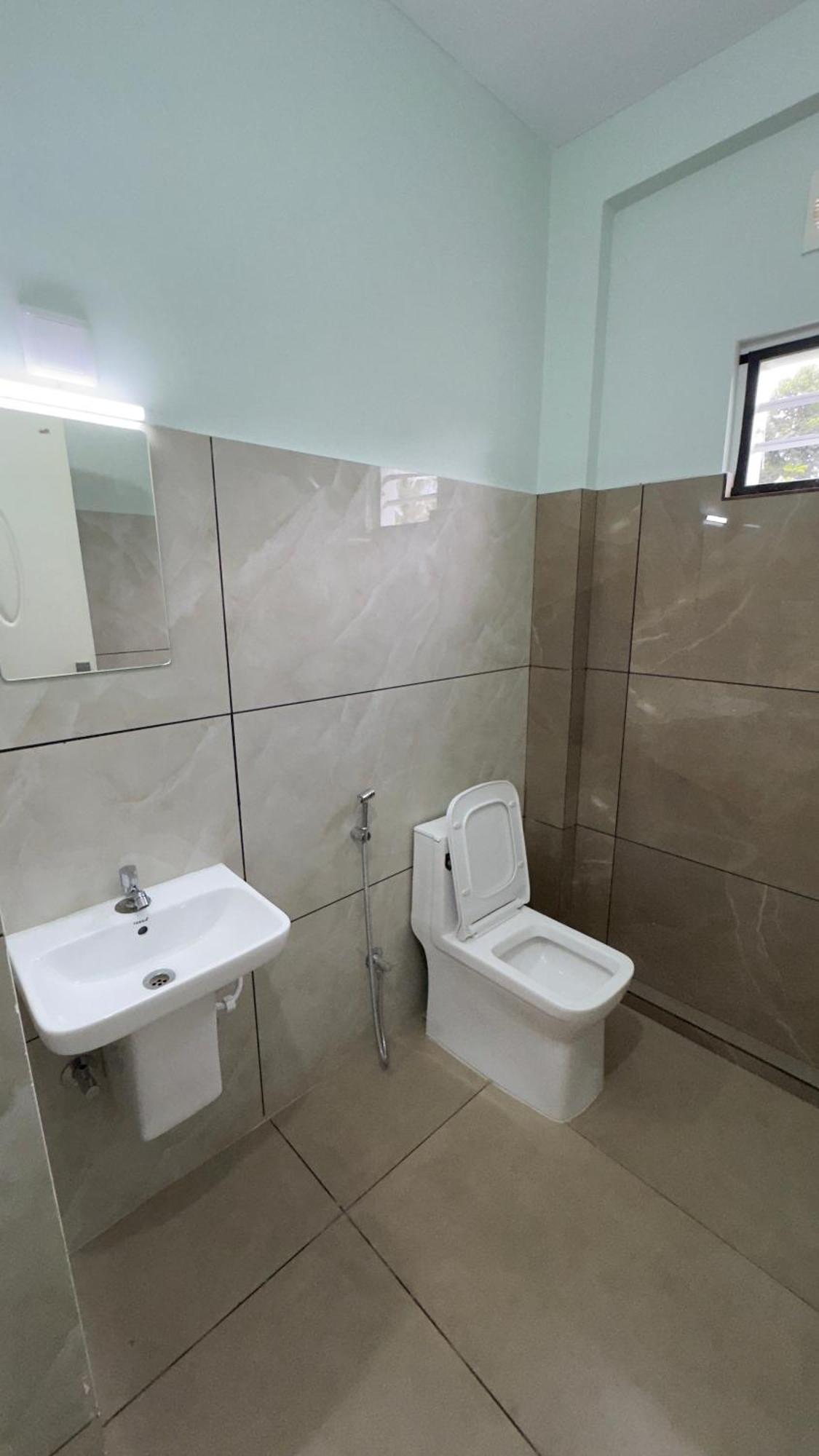 The Karlyle Homestay Vaduvanchal Екстер'єр фото
